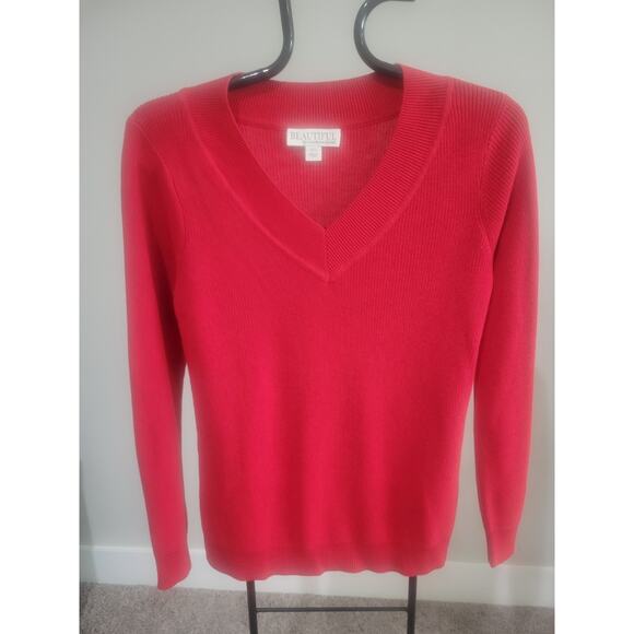 Beautiful Lawrence Zarian Size XS Red V Neck Pullover Top A677522 NWOT - Picture 2 of 7